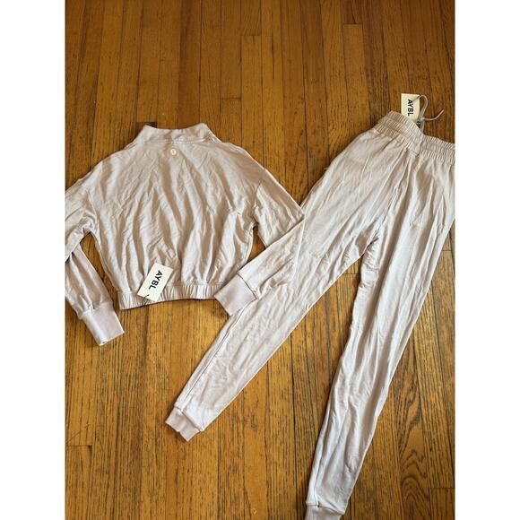 AYBL Set Womens XS/XXS Sand Grey Studio 1/2 Zip Pullover + Joggers Loungewear - Picture 8 of 10